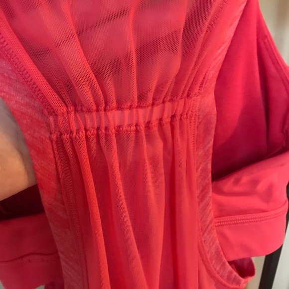 🌸 Lululemon work the circuit tank w/ bra - Picture 5 of 6